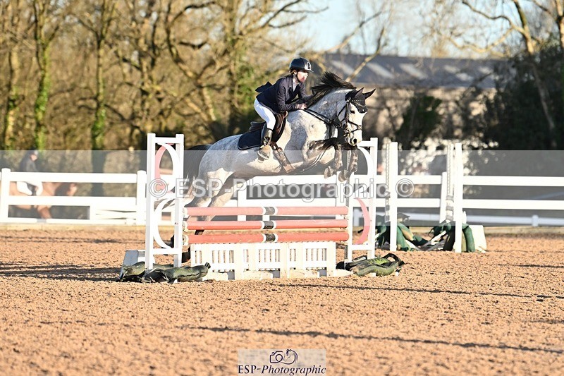 241208-092653-01507 - Cls 18 Bliss of London Novice Champ Q