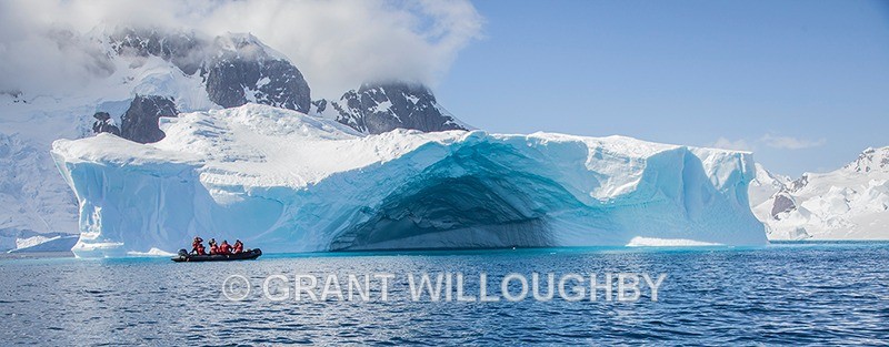 Exploring the Icebergs - Antartica