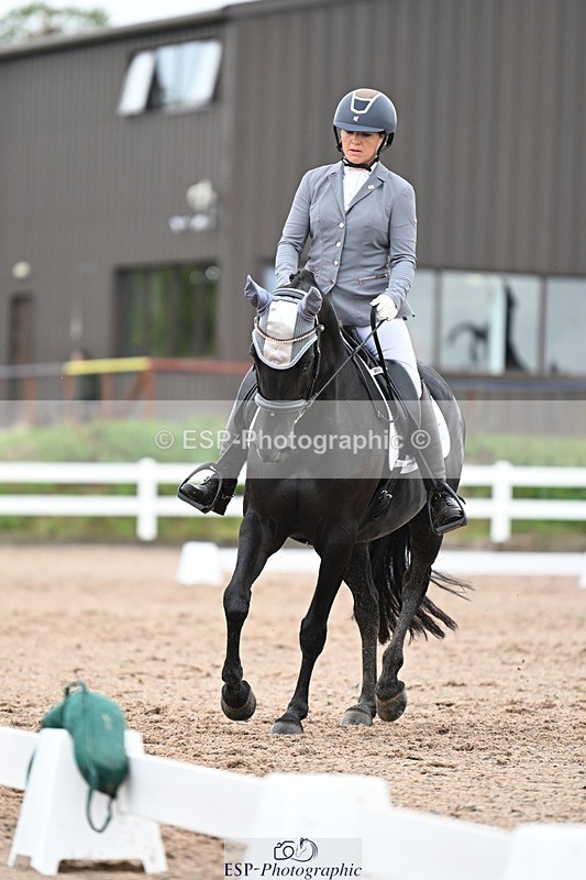 250907-120629-08214 - 011-Lee-Anne.PineMay.diamond