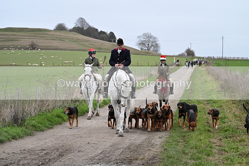 WJ7_1227 - Walk Home