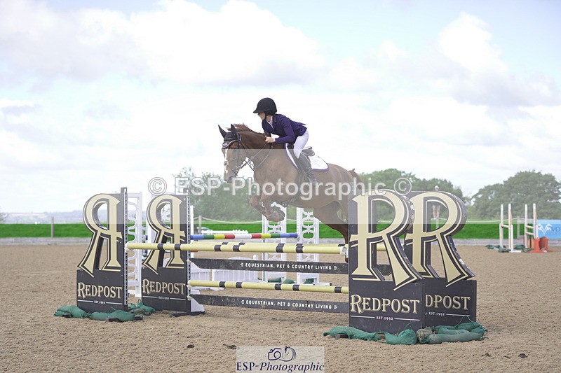 230806A-104740-01439 - Cls 13 Snr Newcomers & 1.10m Open