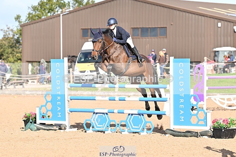 251005-103701-02810 - Cls 15 Foxhunter and 1.20m