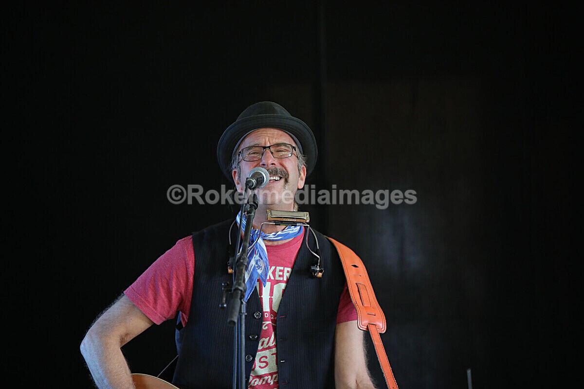 FOLK N BLUES-127 - FOLK and BLUES SEPT 2022