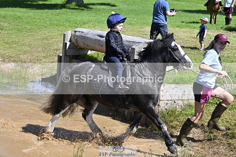 240728B-111547-01333 - Gemma's Group XC