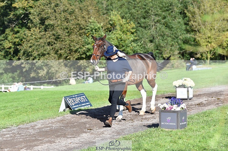 231022-110524-23709 - 408-BANKSY.III-Tina.Wallace-TrotUp+SJ