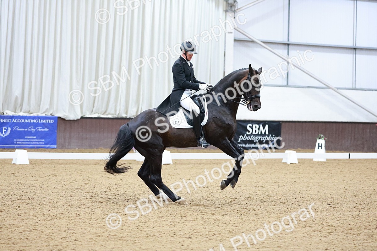 SBM_021475 - Class 14 - FEI Grand Prix - 17.40-18.34