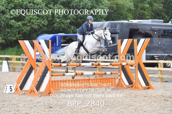 BPP_2840 - SUN CLASS 18 Senior Newcomers/ 1.10m Open