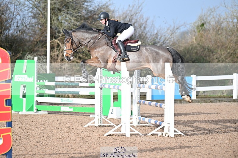 231208A-112353-00461 - Cls 4 Snr 1.05m Open