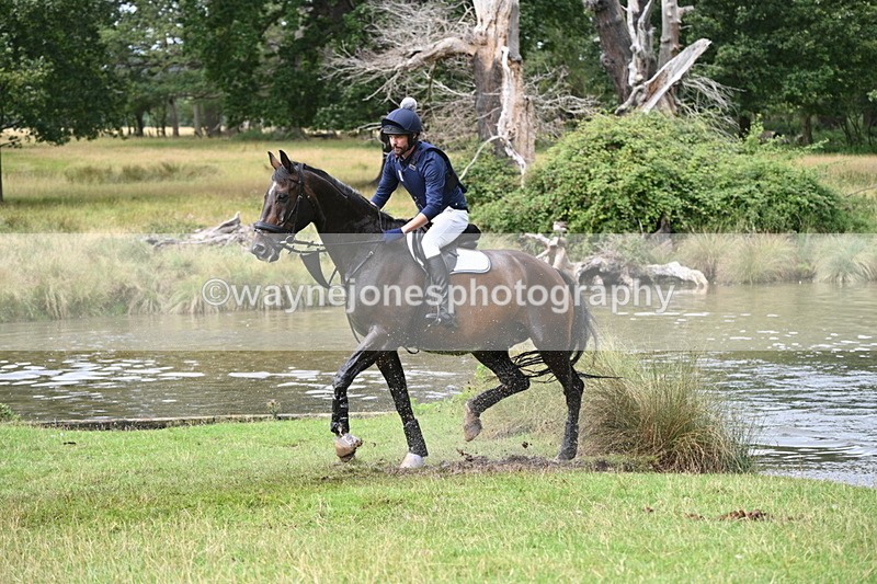 WJ7_2117 - Time at Water 11:14 to 11:36