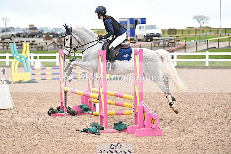 240310A-093230-01586 - Cls 1 Pony Intro 70cm
