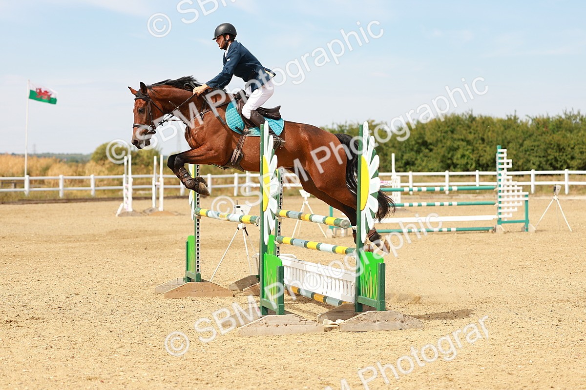 SBM_003781 - Class 14 - Senior Newcomers 1.10m