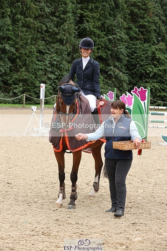 240817-143025-01911 - 05A Snr Newc