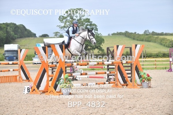 BPP_4832 - CLASS 7 Senior Foxhunter/ 1.20m Open