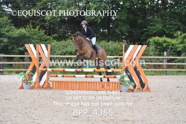 BPP_4355 - CLASS 12 SUN Senior British Novice/ 90cm Open