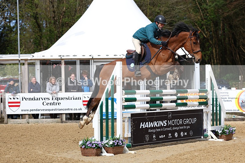 3E7A2432 - Class 9: Senior 1.30m open