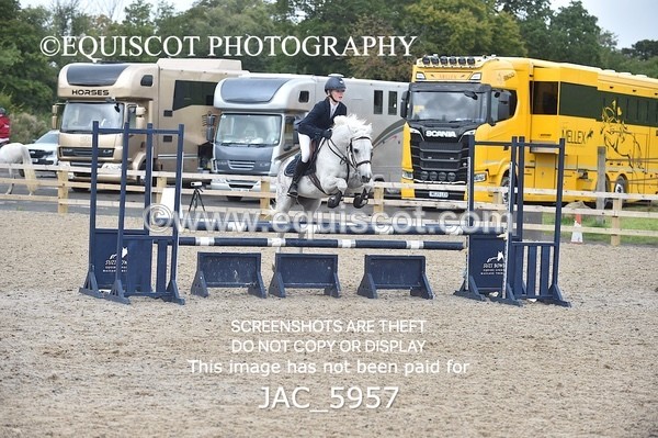 JAC_5957 - CLASS 4 SAT Stepping Stones 128/ 138cms Handicap