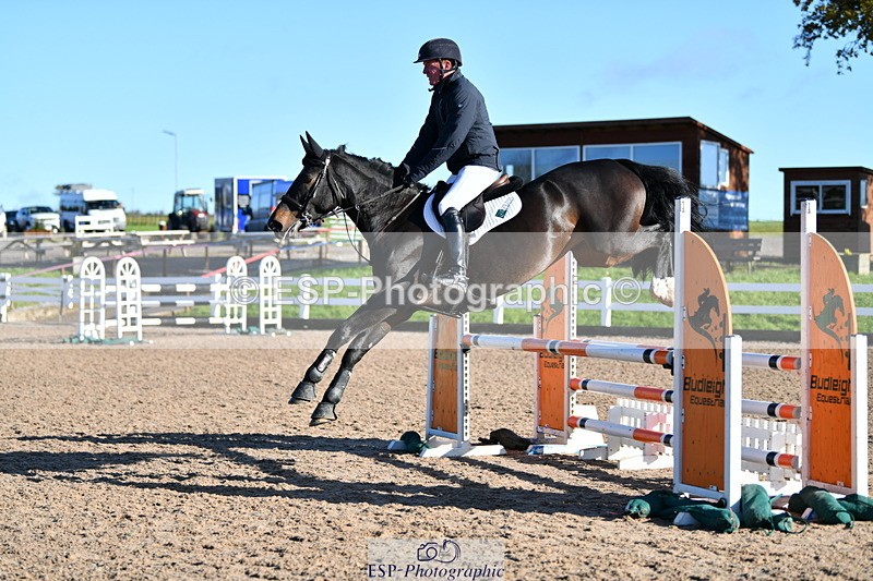 231110A-124352-00430 - Cls 4 Snr 1.05m Open