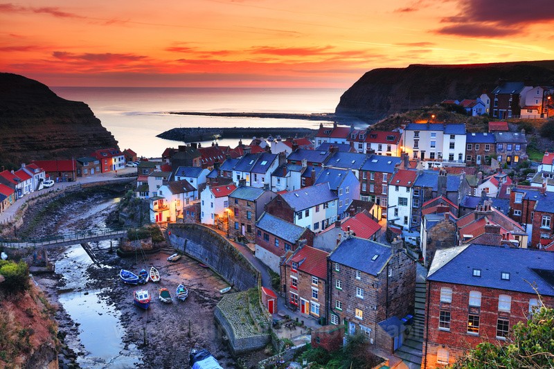 Sunrise at Staithes    ref 0647 - North Yorkshire and Cleveland