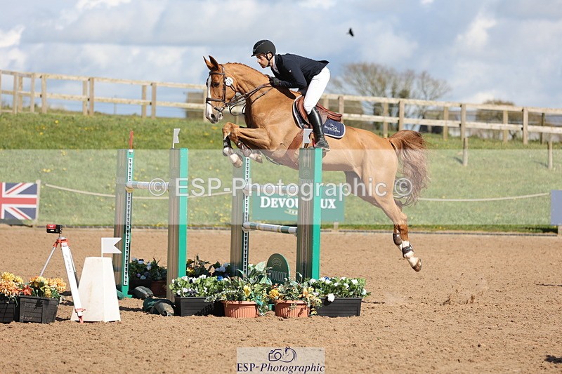 240419A-155923-09075 - Cls 10, 2 Star Big Tour 145cm  15.45 to 16.35 break