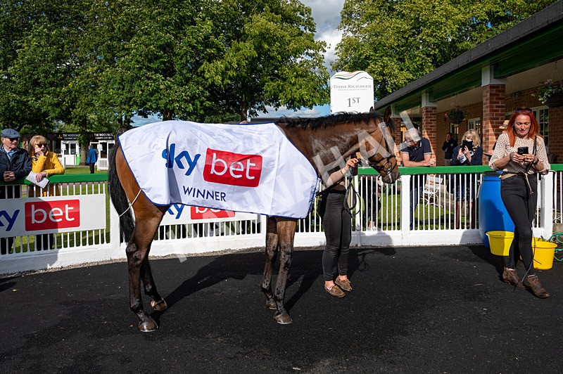 160624-Race 5-American Affair-5623 - Race 5