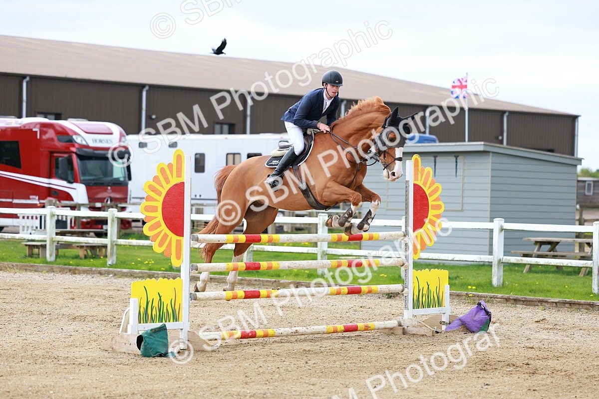 SBM_002646 - Class 11 - Senior Foxhunter - 1.20m