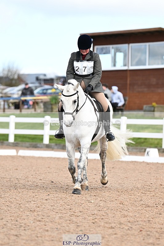 240324A-123539-02671 - Novice 27, 12.30 to 13.50