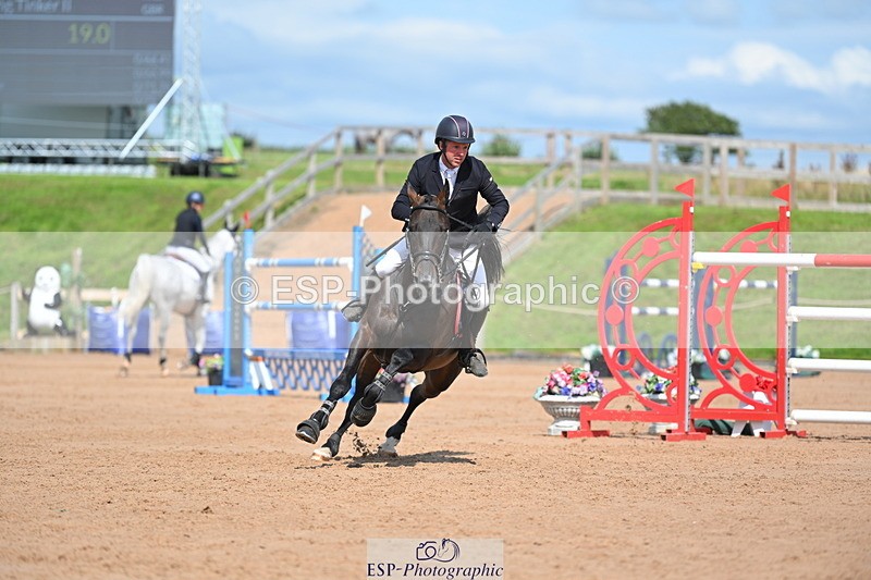 230721A-160743-07622 - Cls 10, 2 Star Big 1.45m Start to break