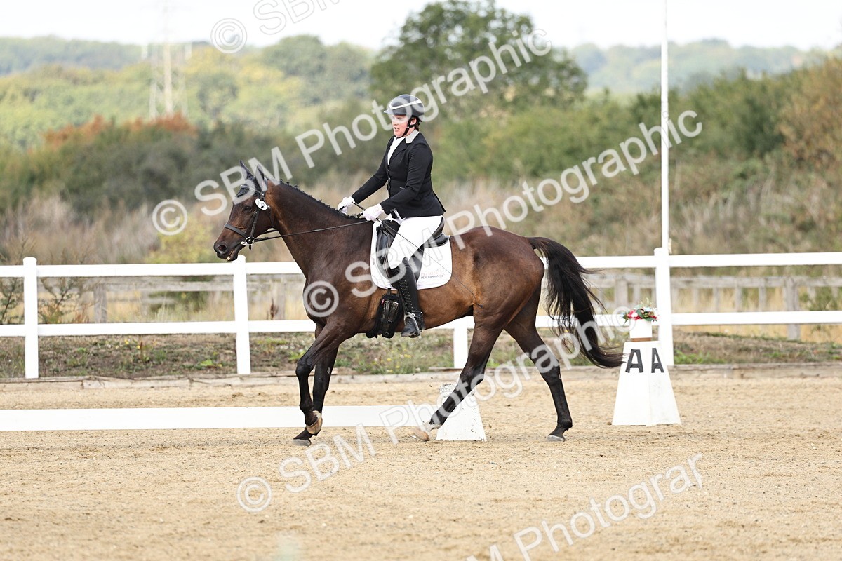 SBM_018181 - Class 16 - Novice 5 - 11.12-12.01