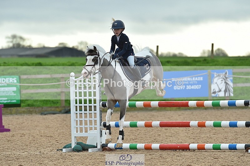 231119A-133630-06034 - Sun Cls 26 Springboard 128cm & 138cm