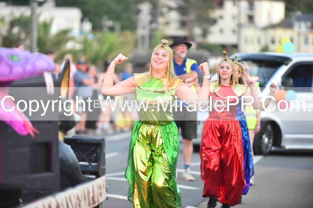 SH4_3985 - Carnival Procession.