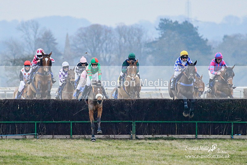 PtP 230122 420 - Cocklebarrow Races - Heythrop Hunt - 23/01/22