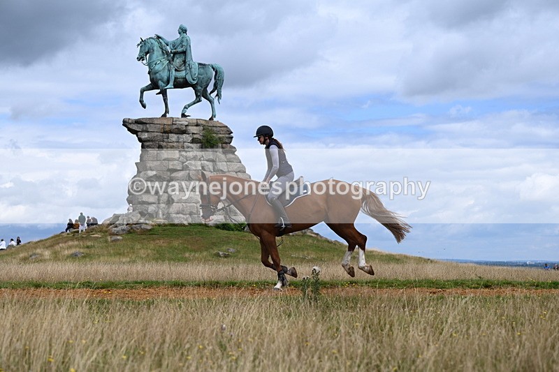 DSC_7095 - Time at Statue 12:45 to 13:15