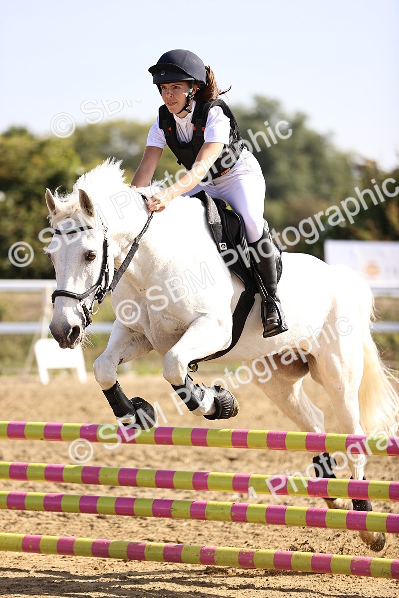 SBM_005566 - Class 8 - Clear Round