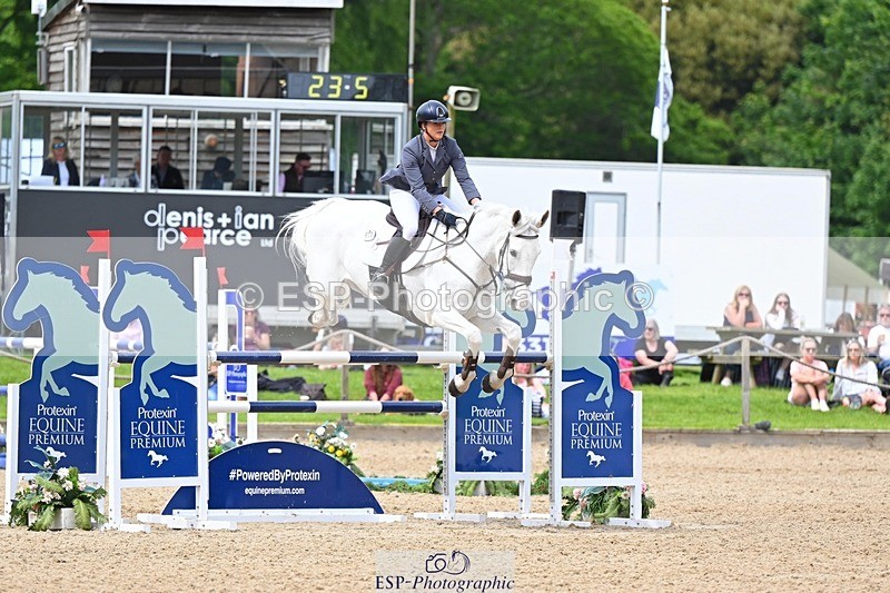 240525-153534-17805 - 526-BROOKFIELD_BENJAMIN_BOUNCE-Sophie_Callard