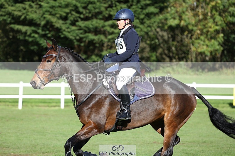 231022-144334-29403 - 496-HIGHDALE.AUTUMN.SUNRISE-Vicky.Stacey-TrotUp+SJ