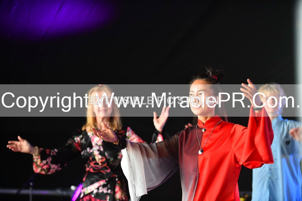 SH4_1433 - Tai Chi with Lisa Kay.