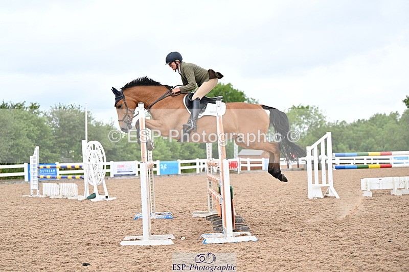 240703A-124000-00320 - Cls 04 Snr Newc & 1.10 Open