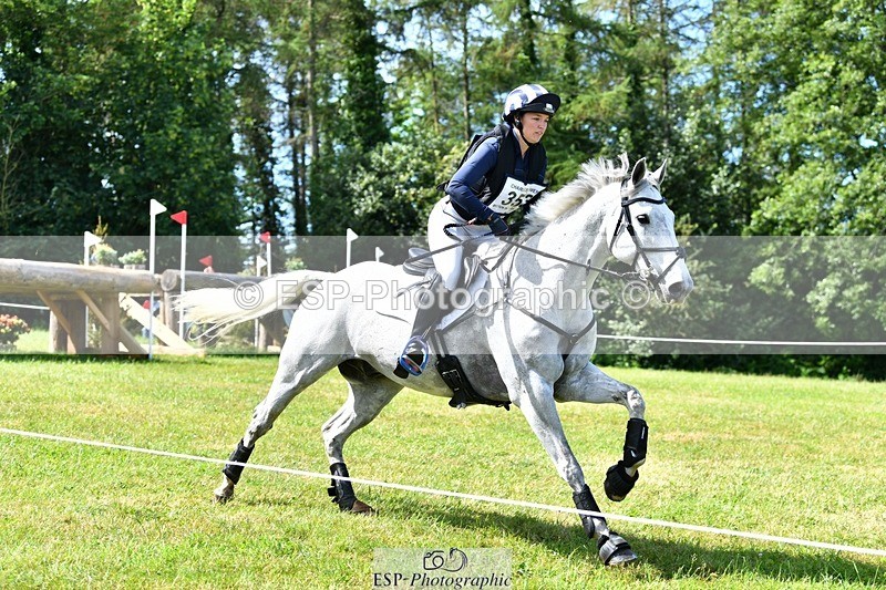 260530A-103439-12212 - C-353-Sophie.Hodgson