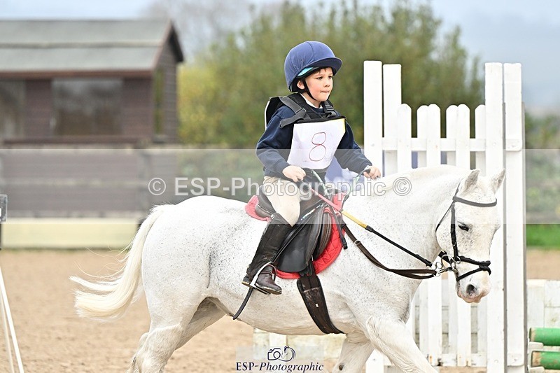 241110-102426-00287 - 40cm Showjumping