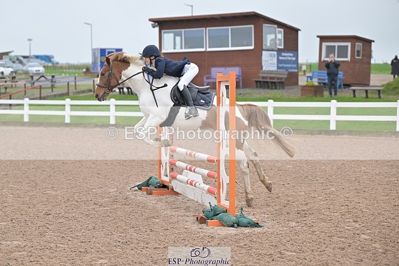 251116-104445-01157 - Cls 4 Pony British Novice and 80cm Open