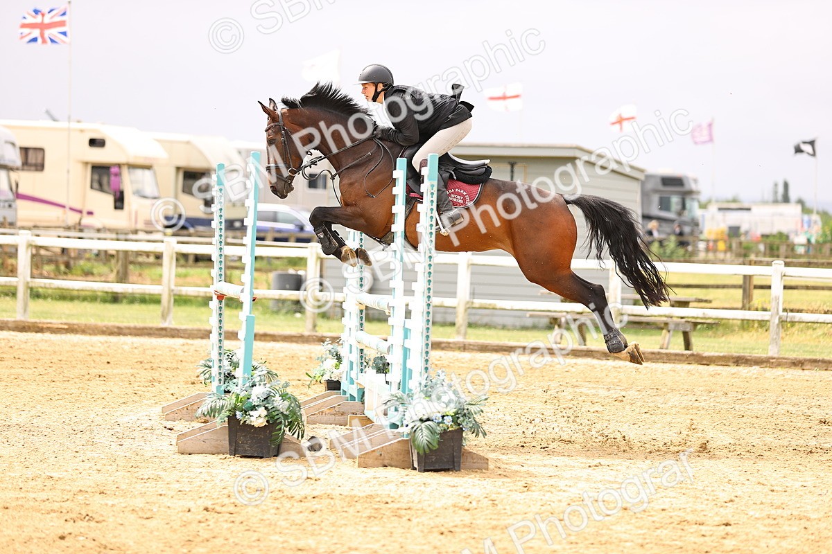 SBM_003165 - Class 21 - Senior Newcomers - 1.10m