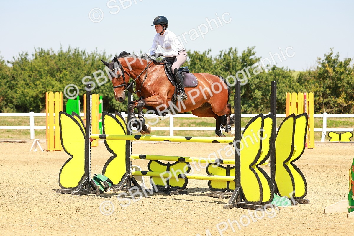 SBM_001558 - Class 4 - Senior Newcomers - 1.10m