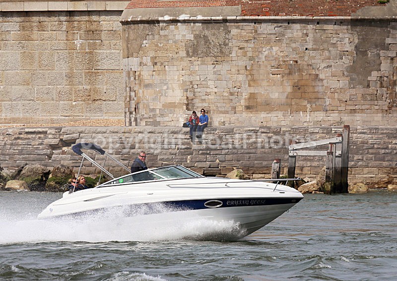 140504 CRYING GOOSE CROWNLINE WT7A1302 - Motorboats - Open
