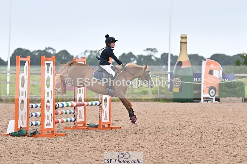 240813-184650-00768 - Classes 5 A&B & 6 80cm