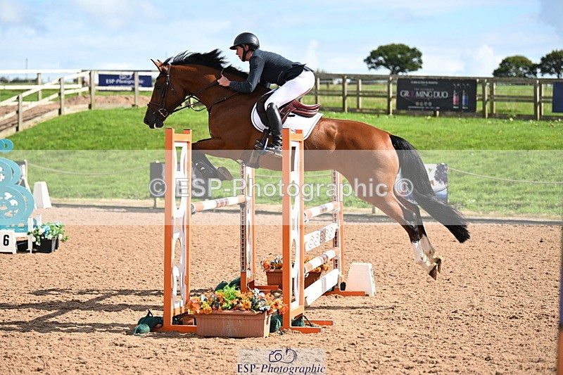 240912A-110056-00463 - Cls 2 Snr Newcomers