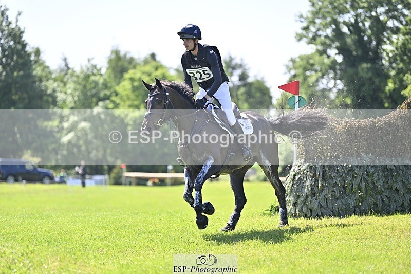 240525-110332-12412 - 325-MIDNIGHT_ENDEAVOUR-Tom_Jackson