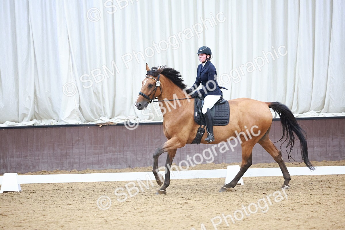 0B8A9327 - Class 6 - Novice 3