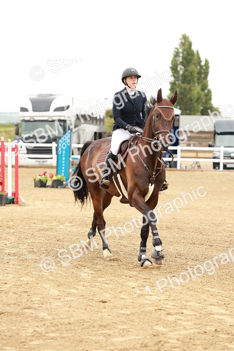 SBM_016601 - Class 20 - Senior Newcomers - 1.10m