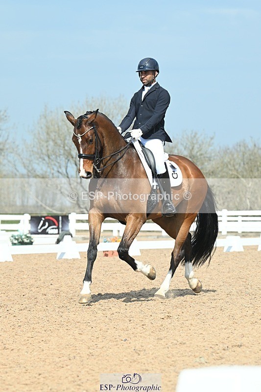 250403-110135-01770 - 042-Dannie.Morgan-Fever.Tree