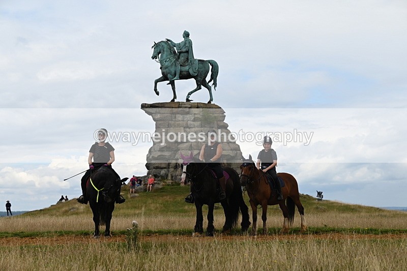 DSC_7530 - Time at Statue 13:16 to 13:52